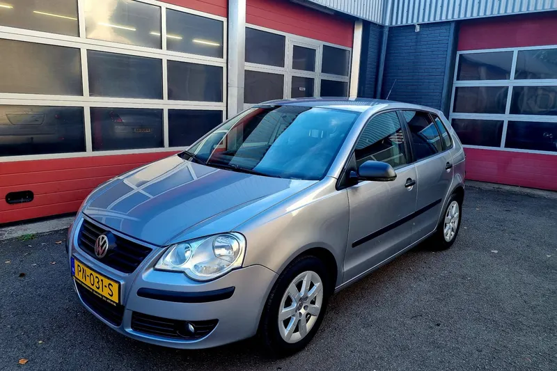 Volkswagen Polo (2008)