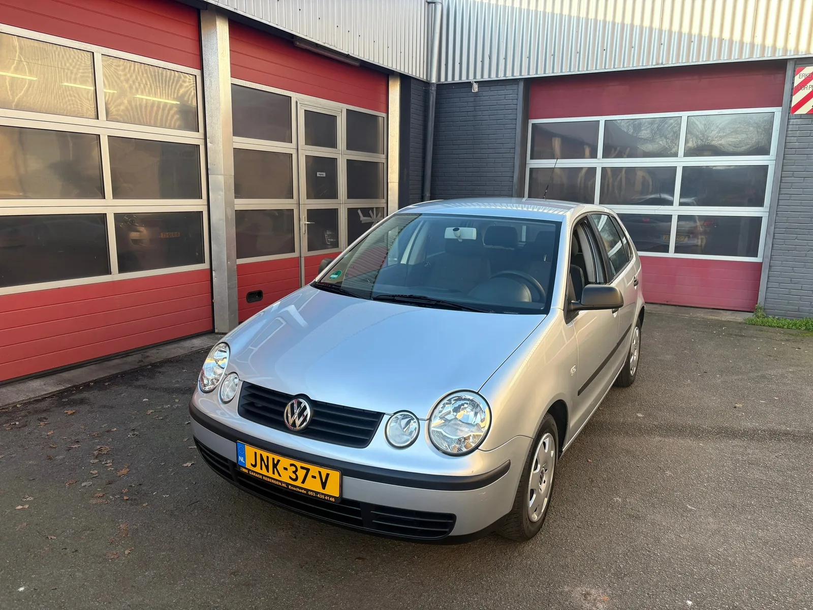 Volkswagen Polo (2004) — foto 1