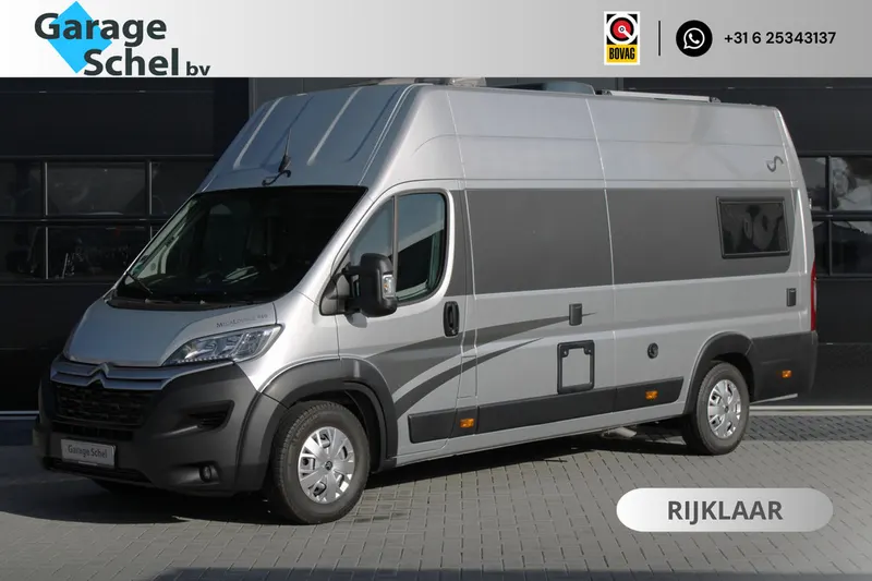 Mega Mobil Lounge (2022)