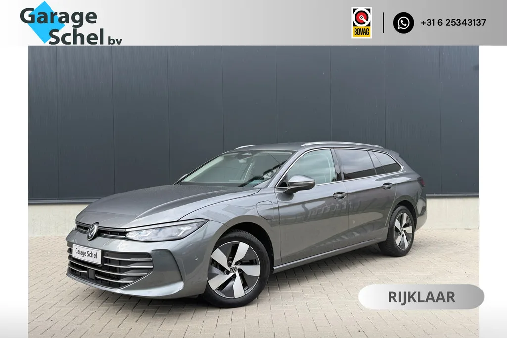 Volkswagen Passat (2024) — foto 1
