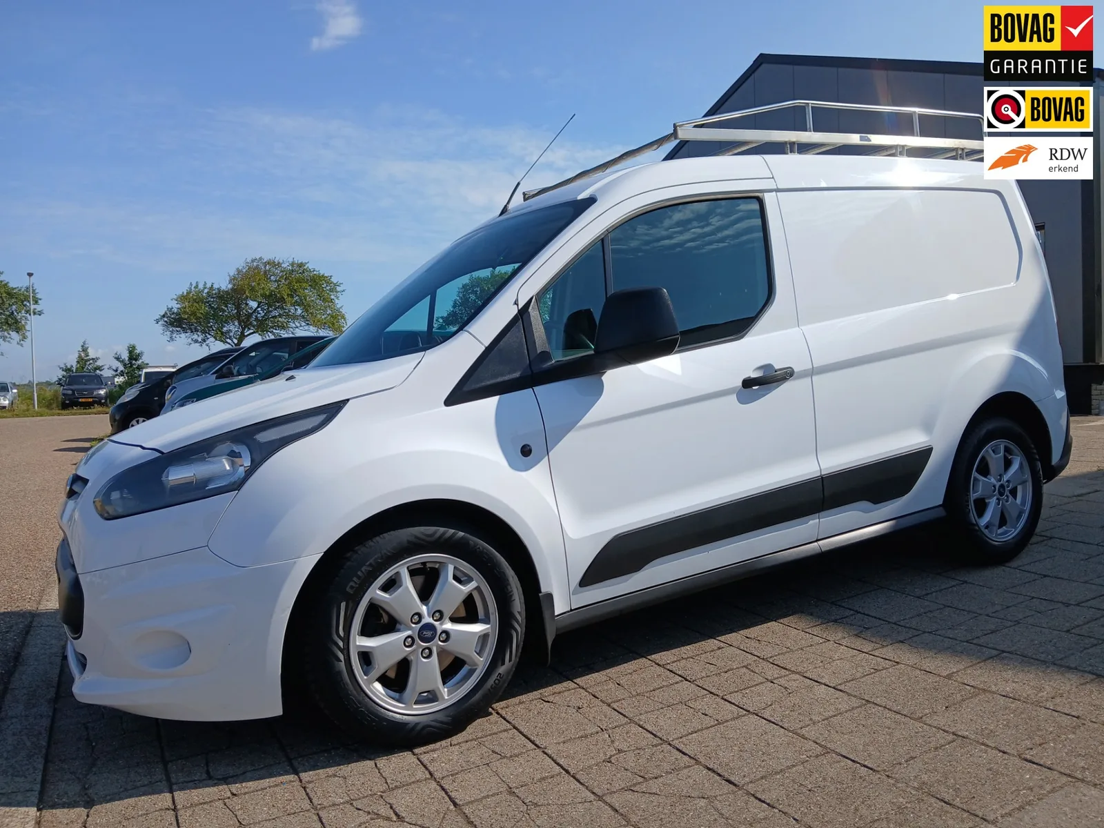 Ford Transit Connect (2015) — foto 1