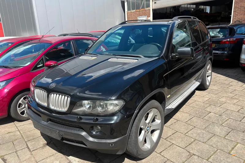 BMW X5 (2004)