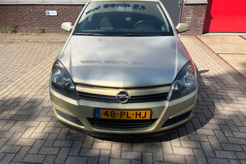 Opel Astra (2004)