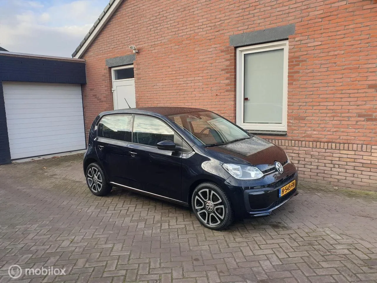 Volkswagen Up! (2020) — foto 1