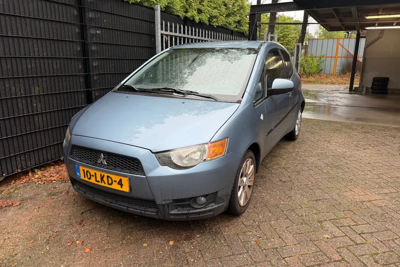 Mitsubishi Colt (2010)