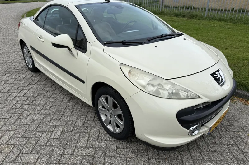 Peugeot 207 (2007)
