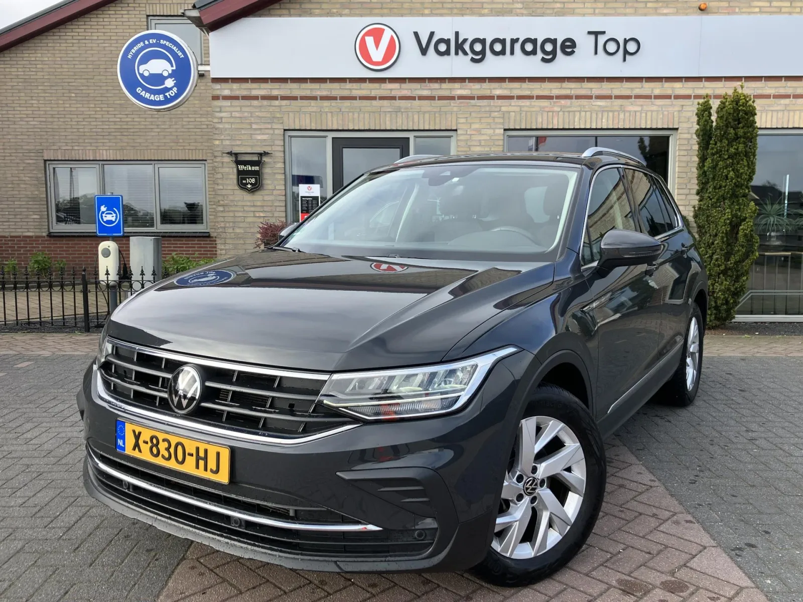 Volkswagen Tiguan (2023) — foto 1