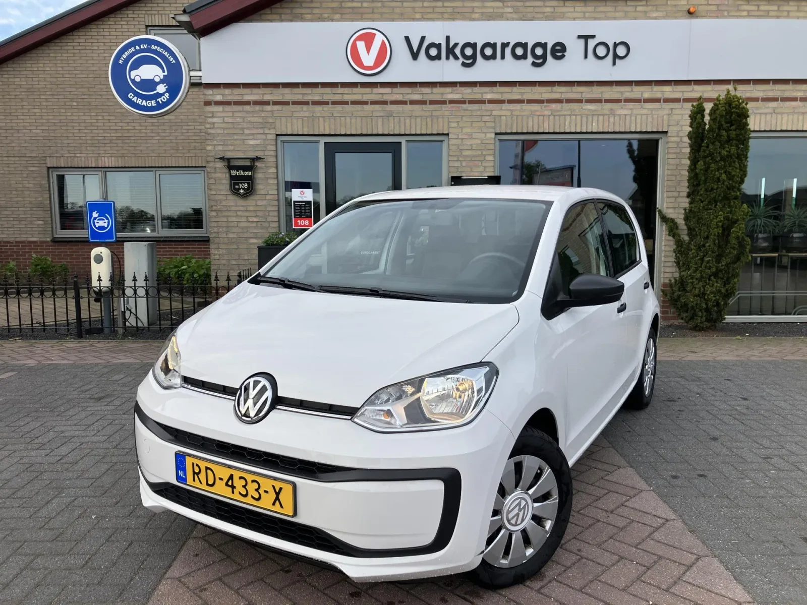 Volkswagen Up! (2017) — foto 1
