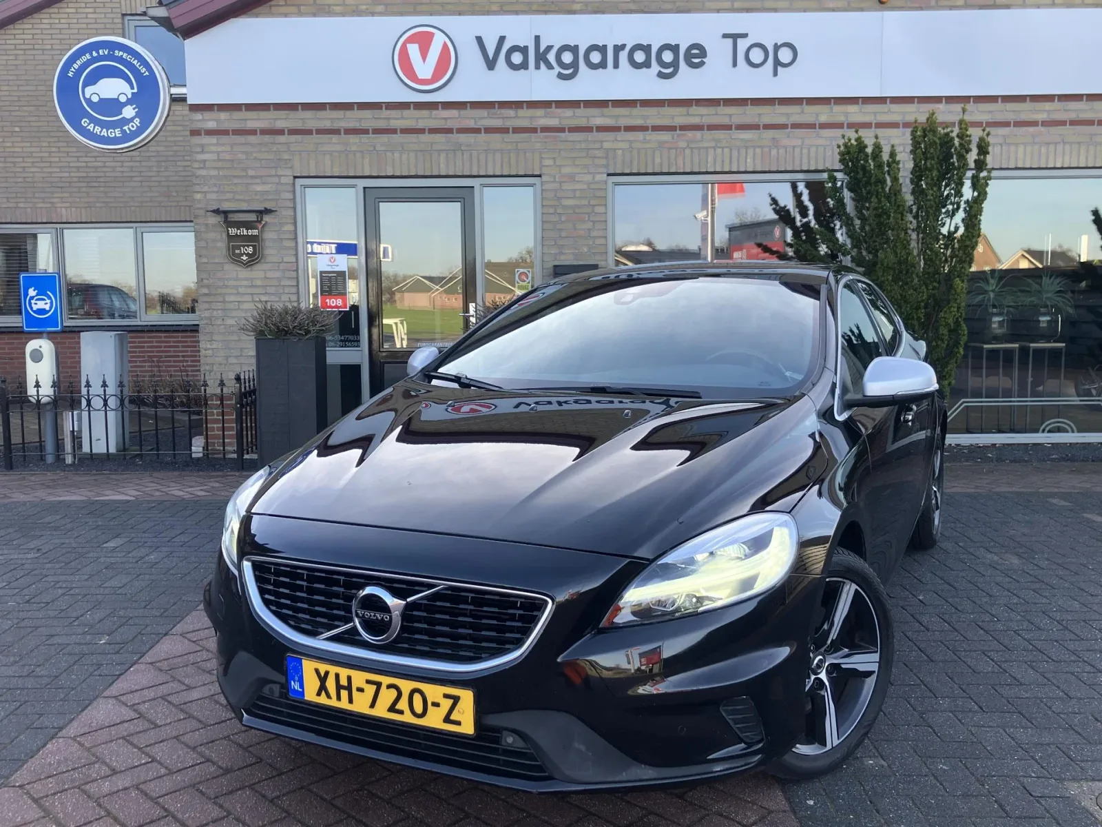 Volvo V40 (2019) — foto 1