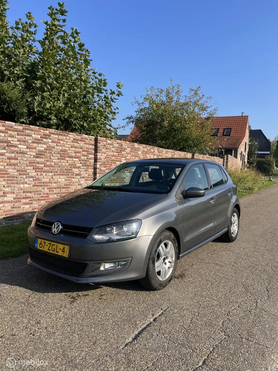 Volkswagen Polo (2013) — foto 1