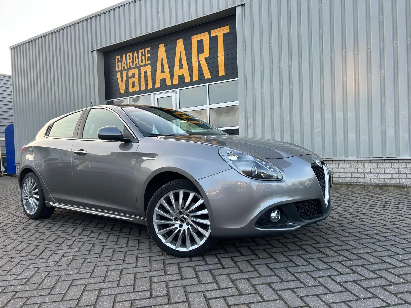 Alfa Romeo Giulietta (2017) — foto 1