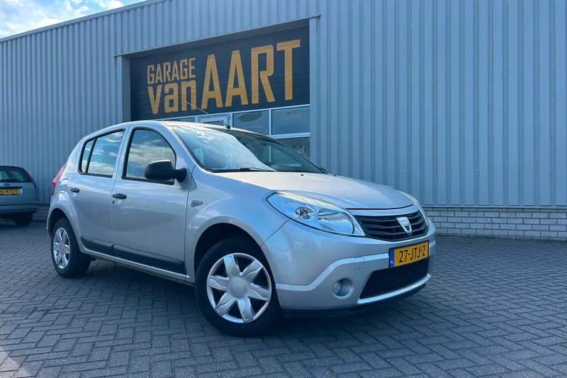 Dacia Sandero (2009)