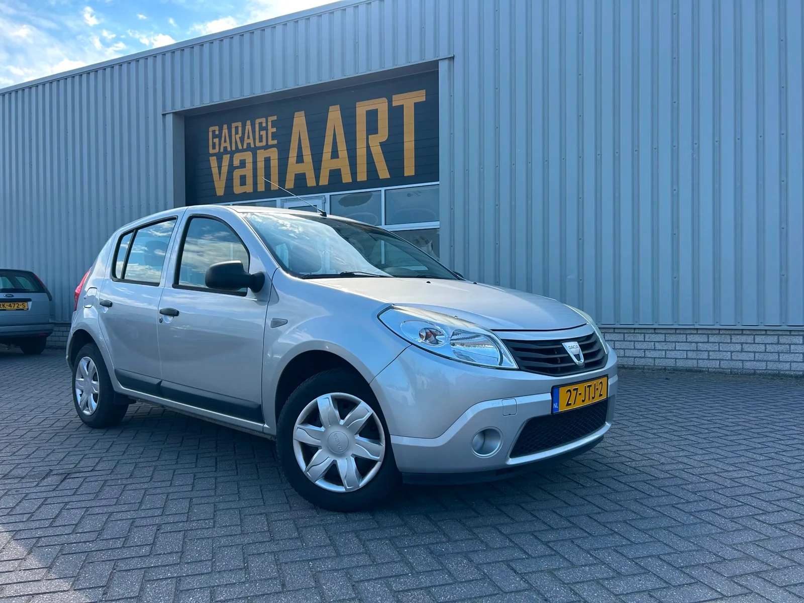 Dacia Sandero (2009) — foto 1