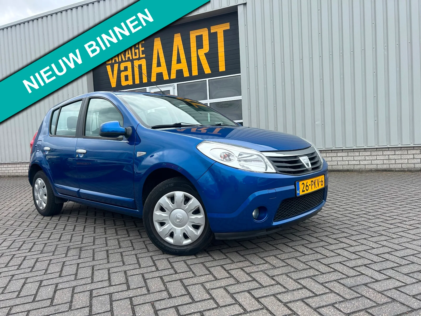 Dacia Sandero (2011) — foto 1