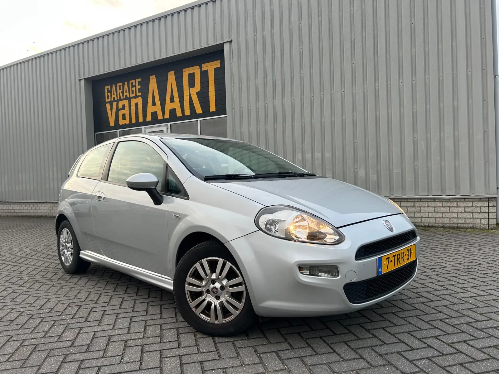 Fiat Punto (2014) — foto 1