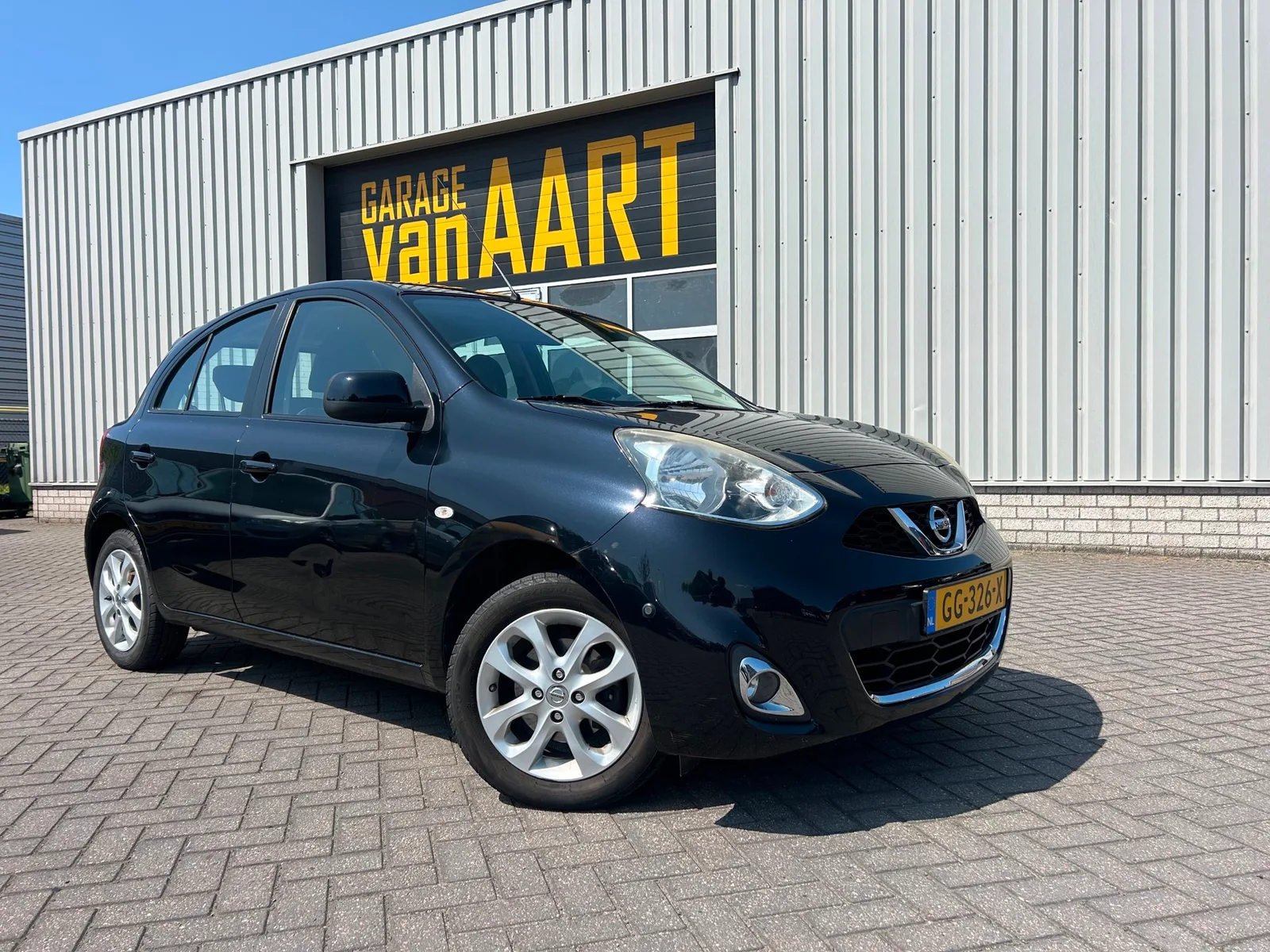 Nissan Micra (2015) — foto 1