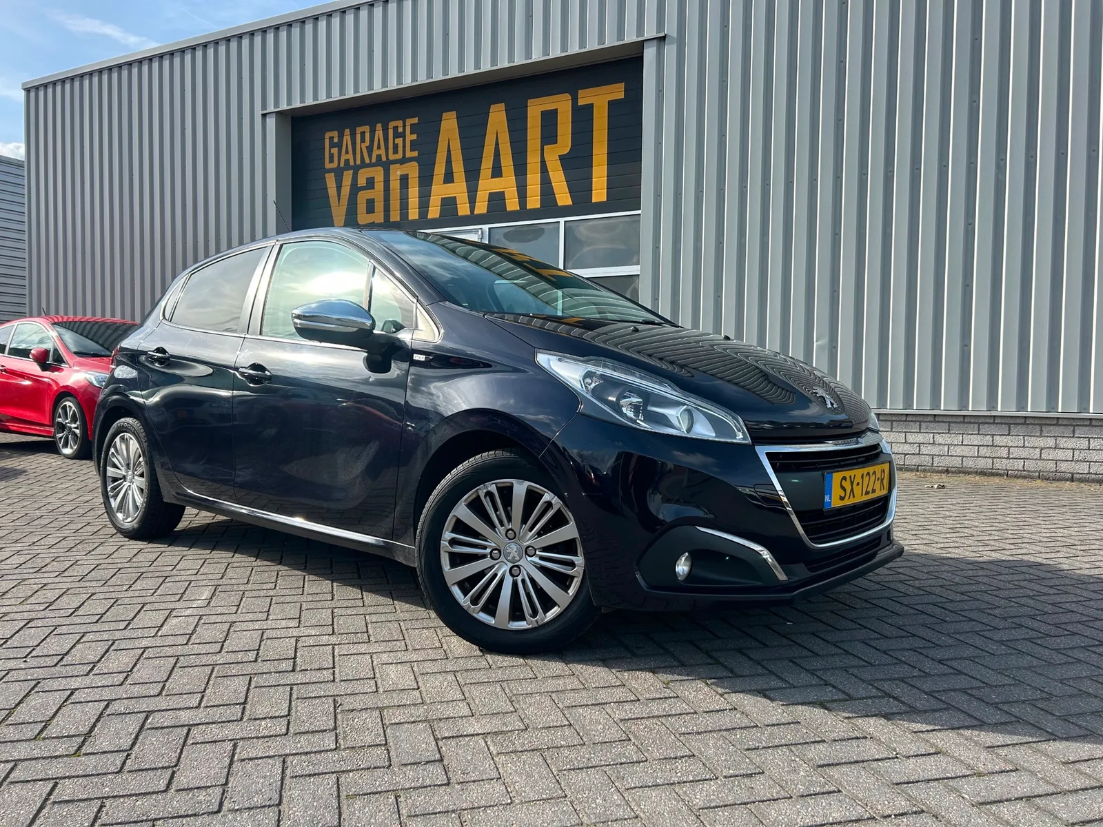 Peugeot 208 (2017) — foto 1