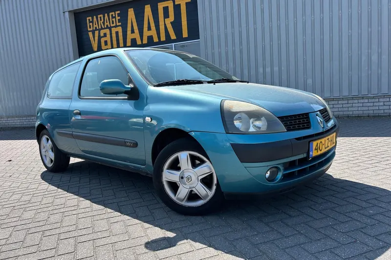 Renault Clio (2003)