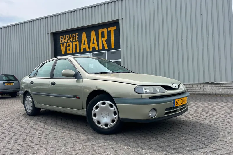 Renault Laguna (2000)