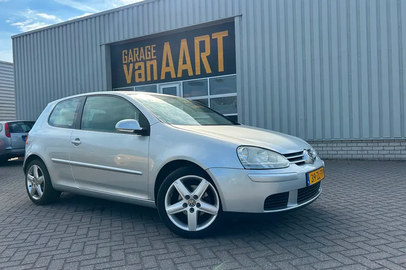 Volkswagen Golf (2008)