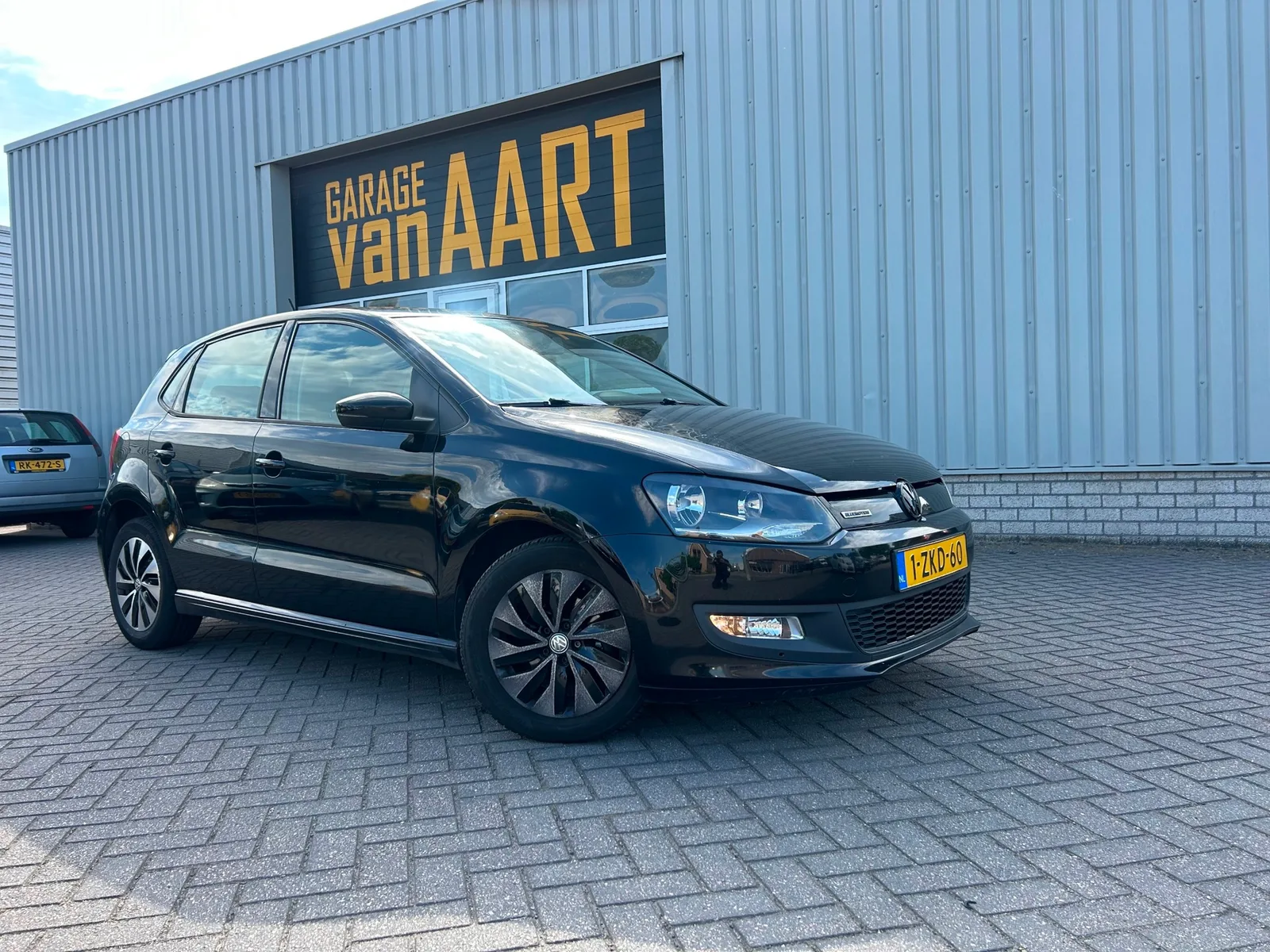 Volkswagen Polo (2015) — foto 1