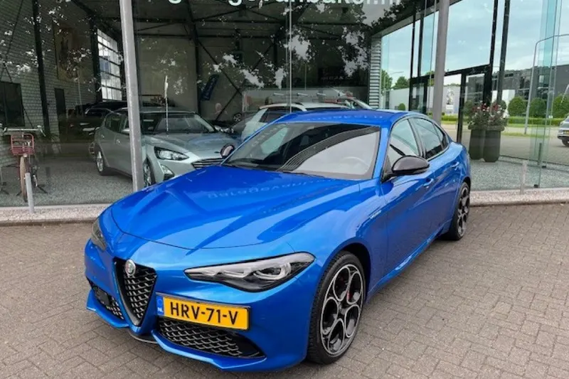Alfa Romeo Giulia (2024)