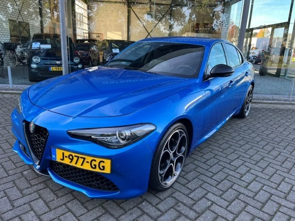 Alfa Romeo Giulia (2020) — foto 1