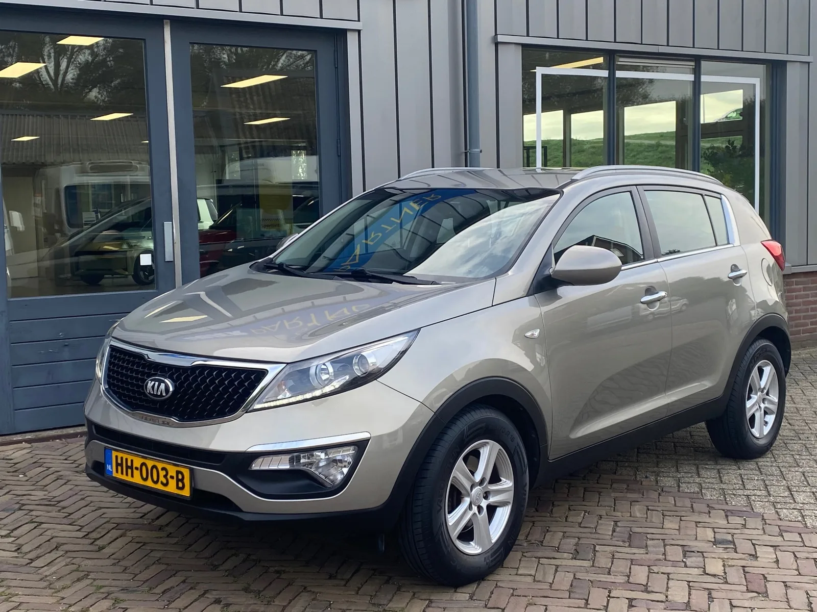 Kia Sportage (2015) — foto 1