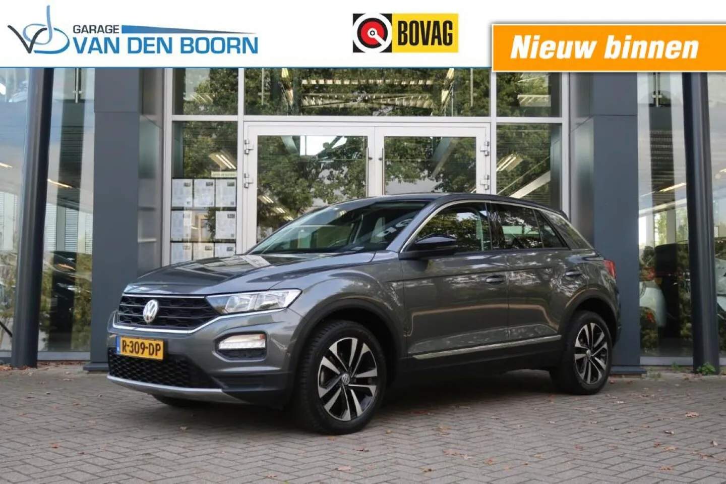 Volkswagen T-Roc (2020) — foto 1