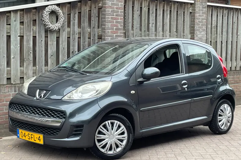 Peugeot 107 (2011)
