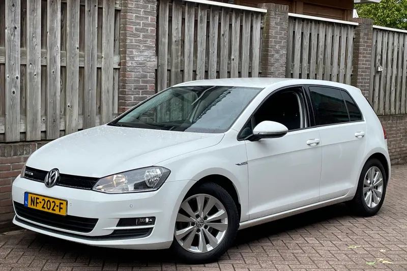 Volkswagen Golf (2017)
