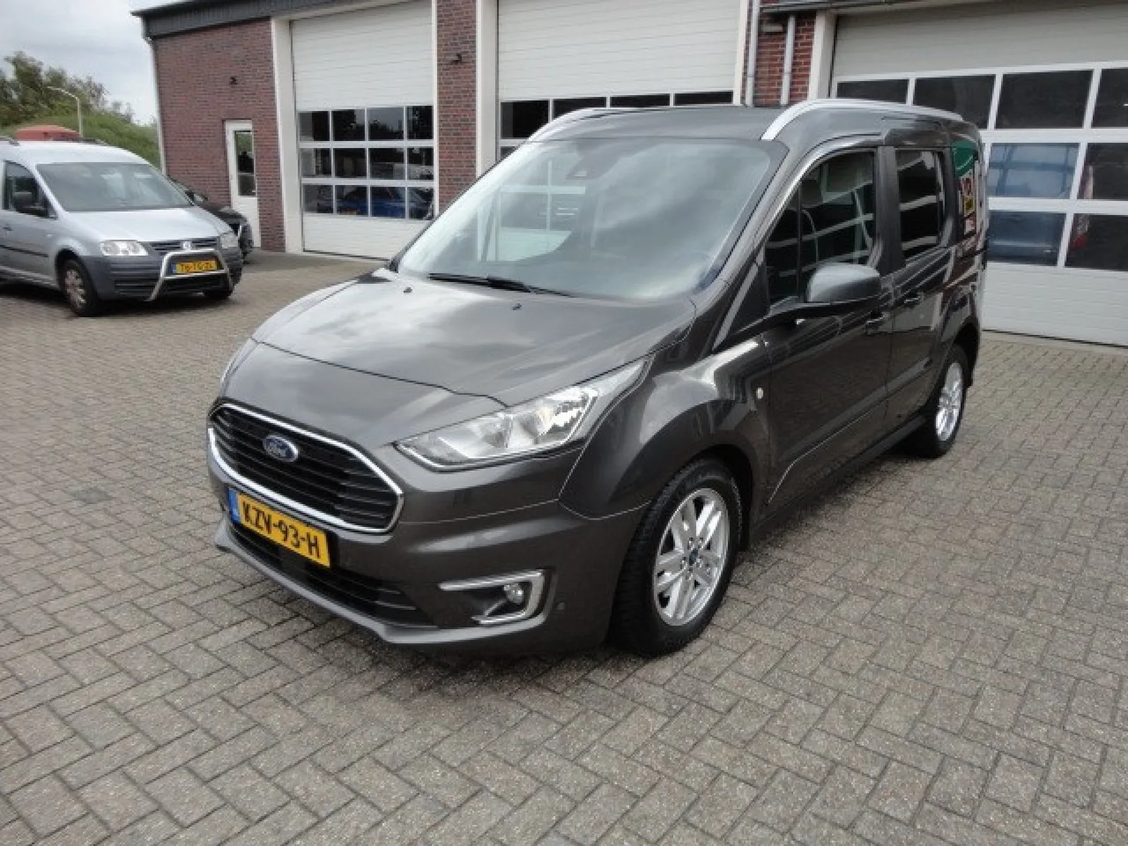 Ford Tourneo Connect (2019) — foto 1