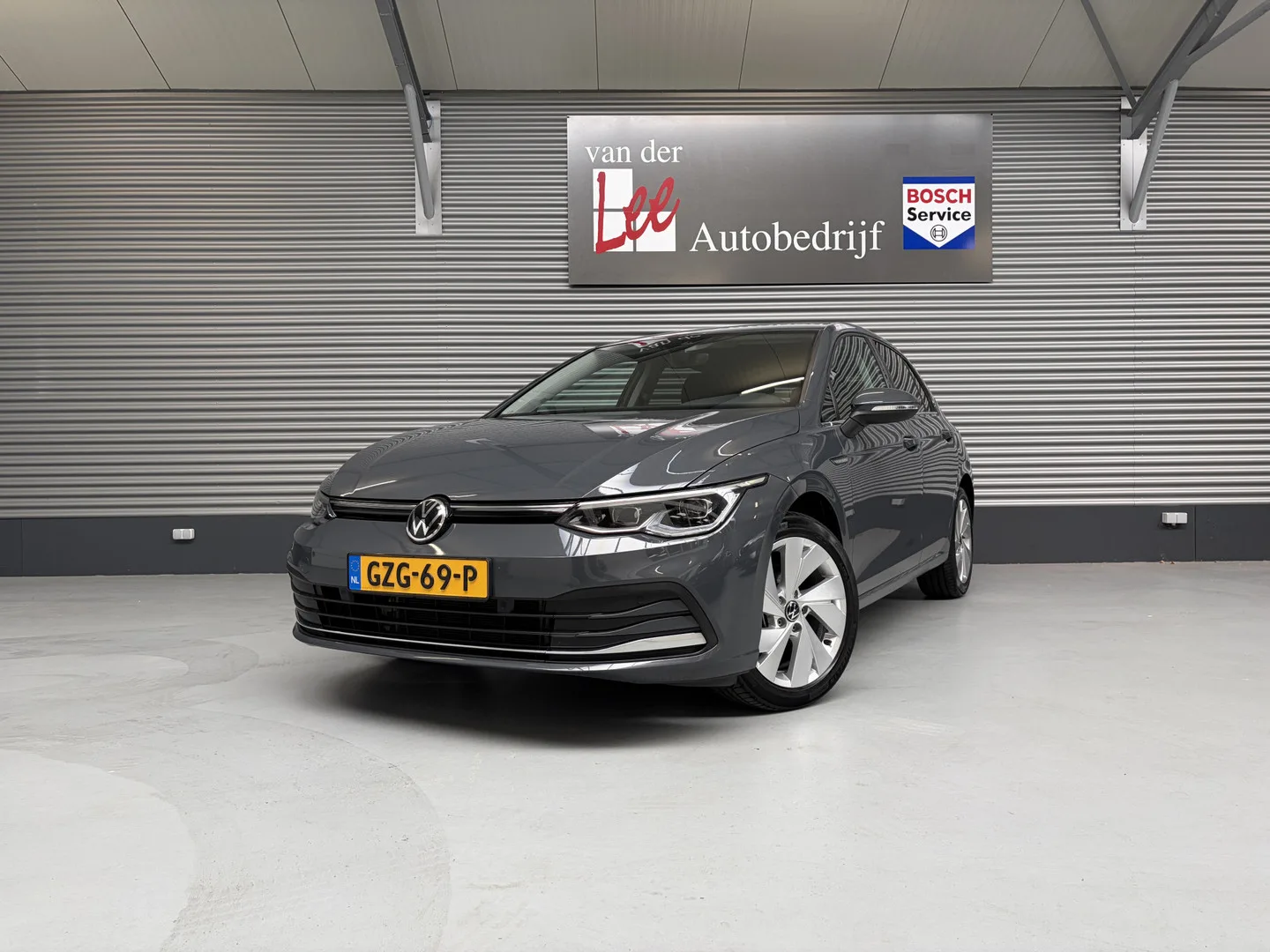 Volkswagen Golf (2021) — foto 1
