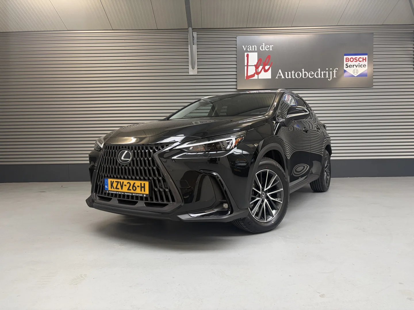 Lexus NX (2025) — foto 1