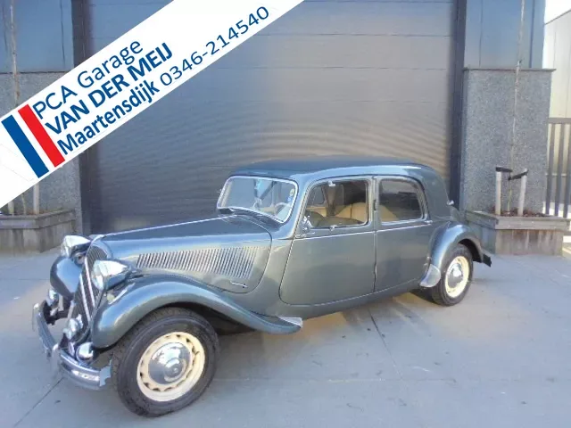 Citroën 11 (1956) — foto 1