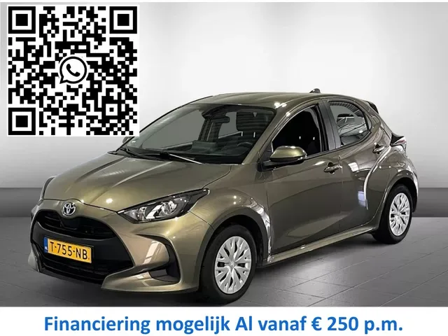 Toyota Yaris (2023) — foto 1