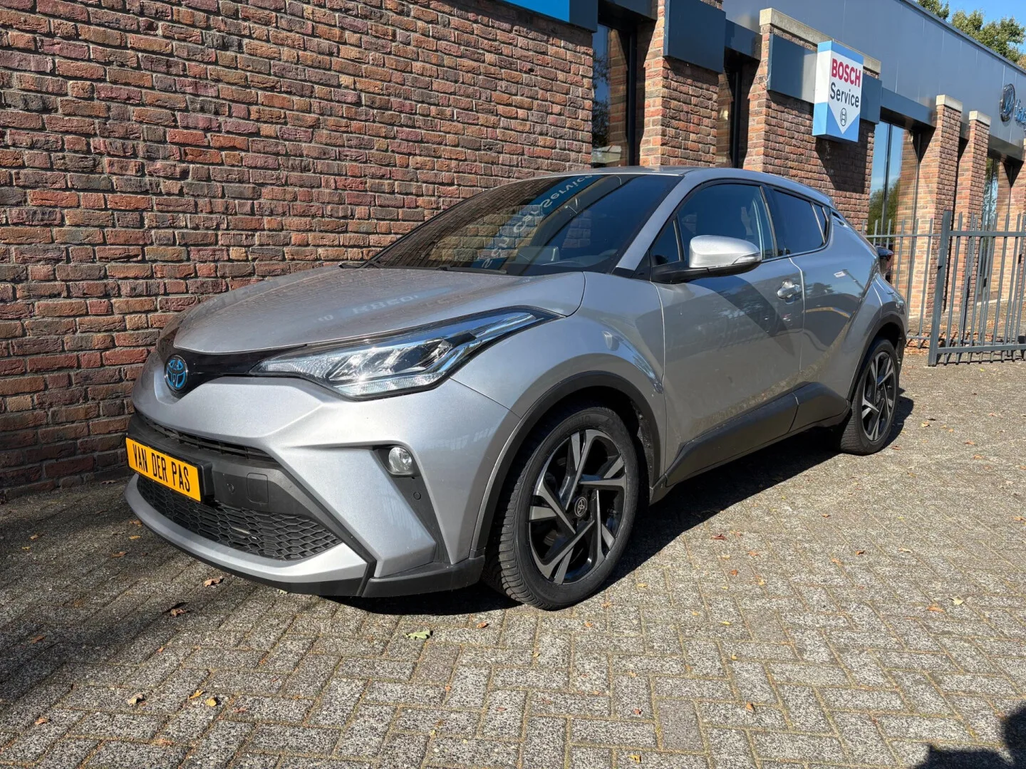 Toyota C-HR (2023) — foto 1