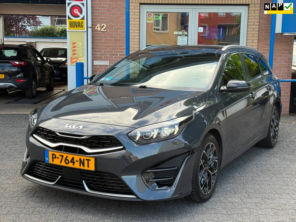 Kia Ceed (2022) — foto 1
