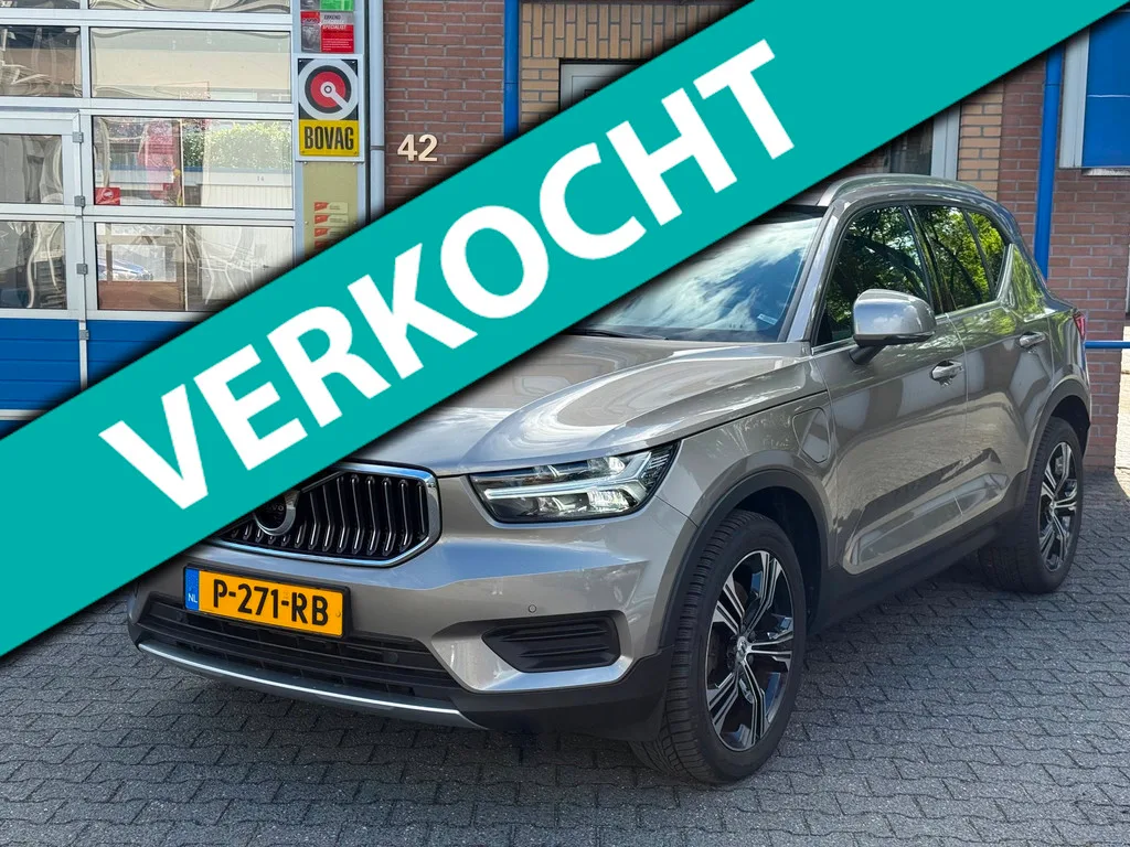 Volvo XC40 (2022) — foto 1