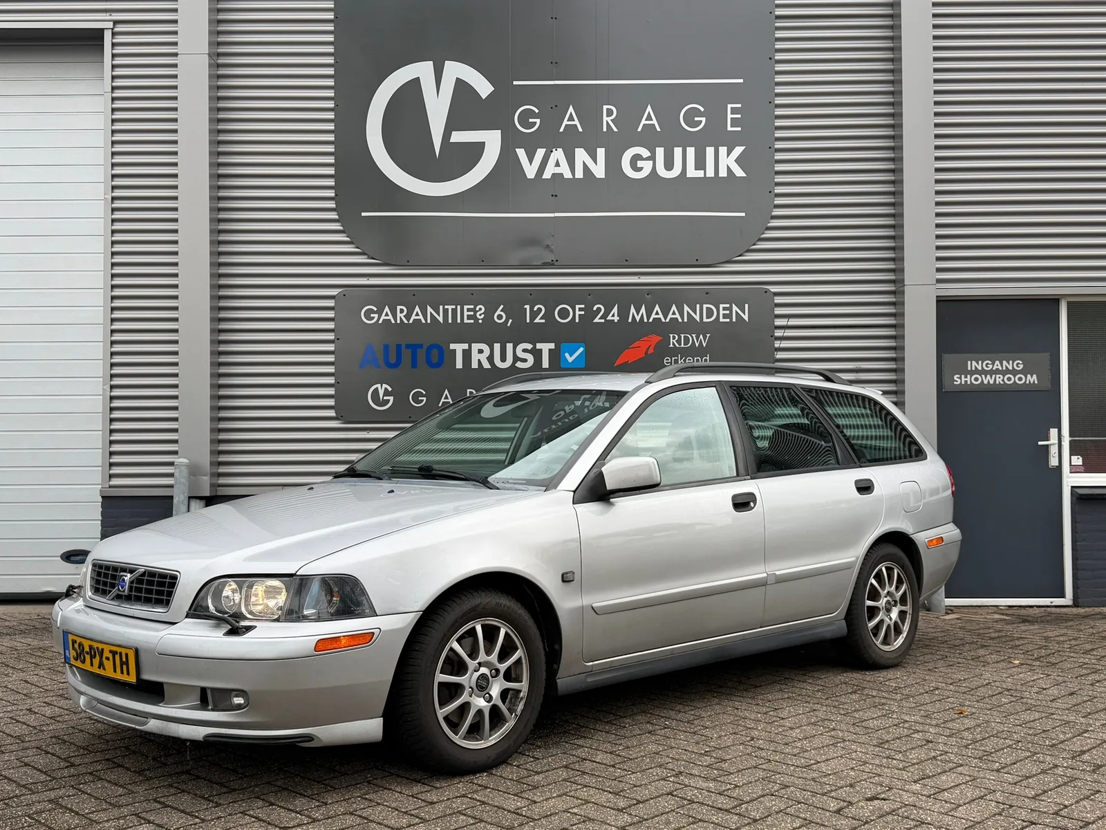 Volvo V40 (2005) — foto 1