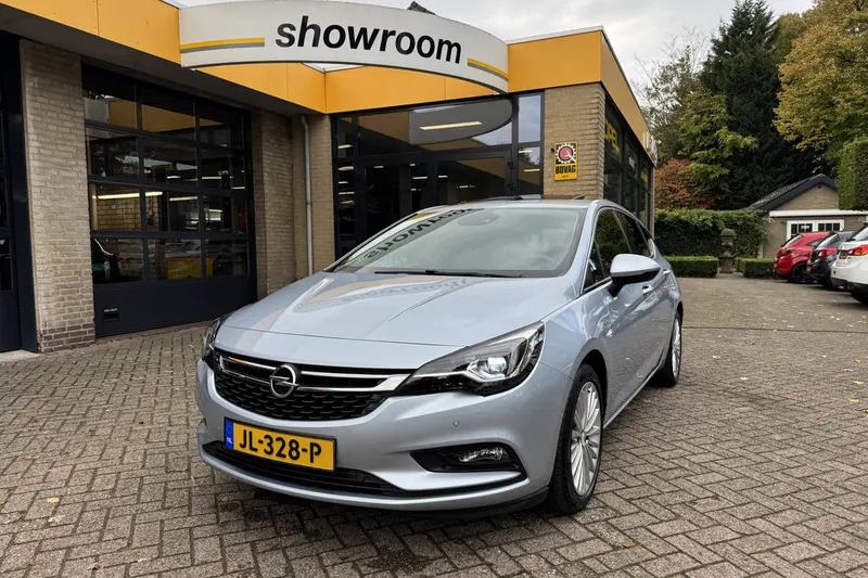 Opel Astra (2016)