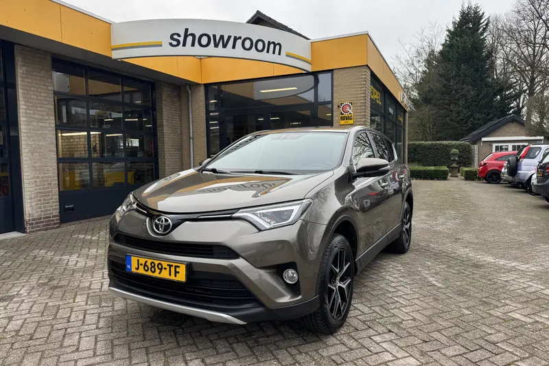 Toyota RAV4 (2016)