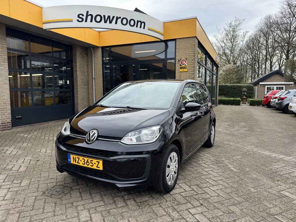 Volkswagen Up! (2017) — foto 1