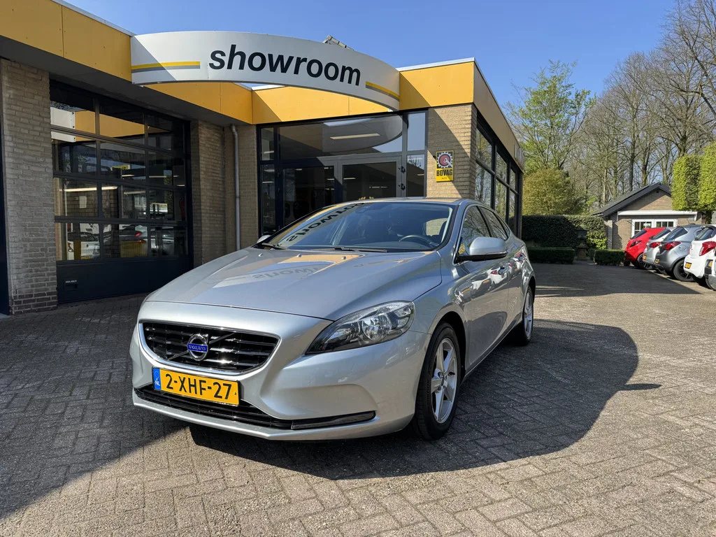 Volvo V40 (2014) — foto 1