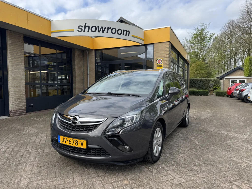Opel Zafira (2016) — foto 1