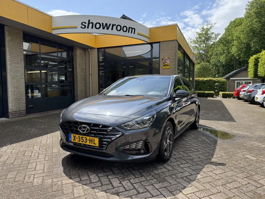 Hyundai i30 (2023) — foto 1