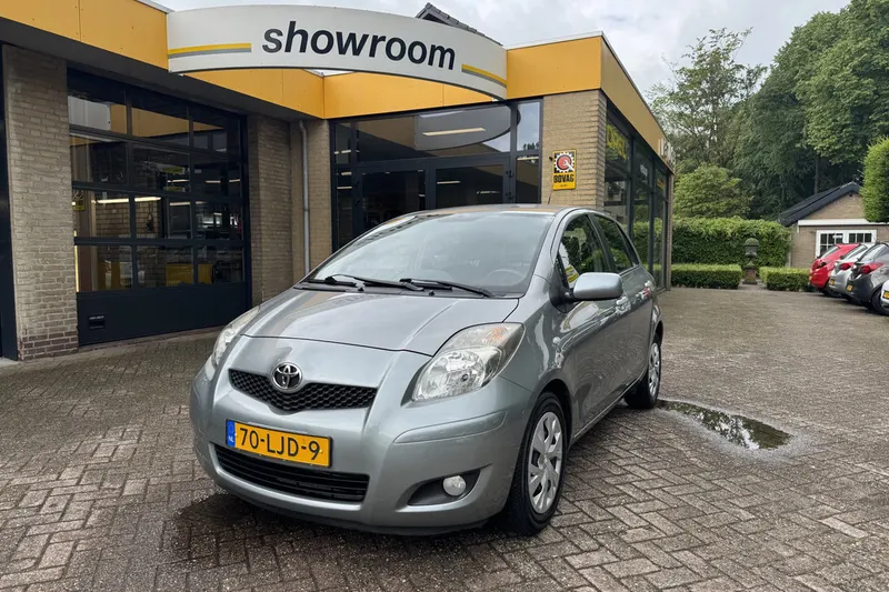 Toyota Yaris (2010)