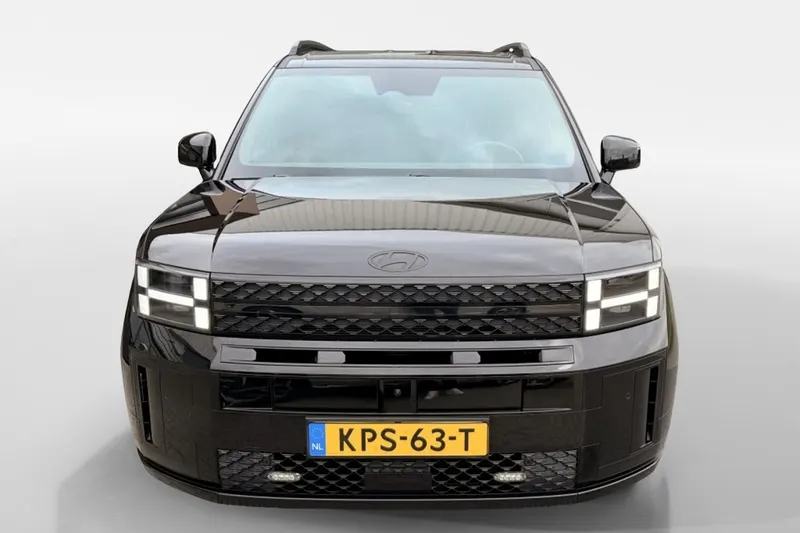 Hyundai Santa (2025)
