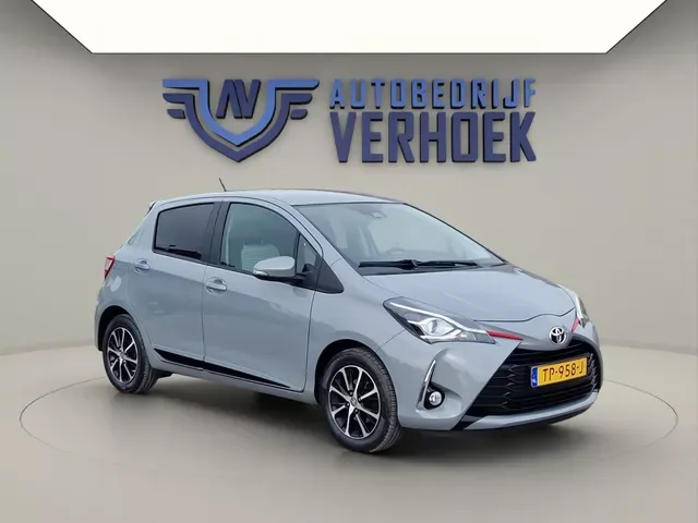 Toyota Yaris (2018) — foto 1