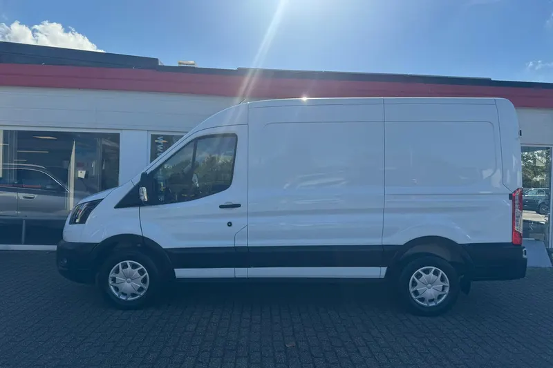 Ford Transit (2022)